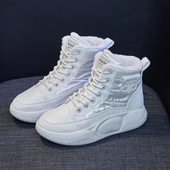 Women’s Plush-Lined Snow Boots – Non-Slip Lace-Up Winter Shoes